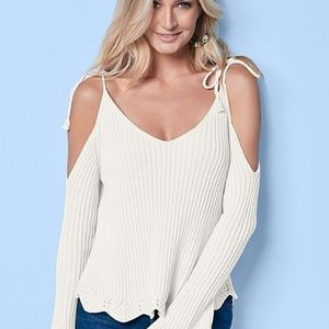 Venus Bell Sleeve Cold Shoulder Tie Top S